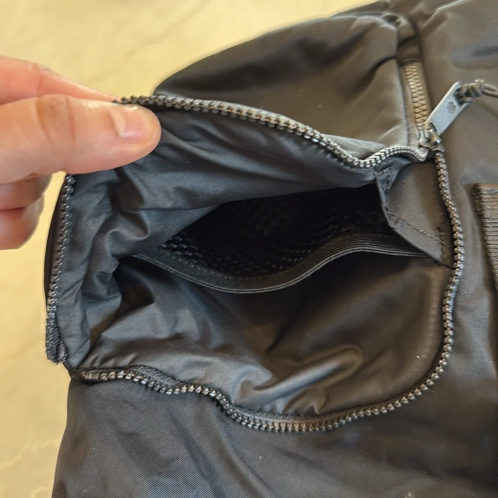 Lululemon backpack - Picture 10 of 12